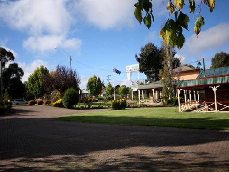 Rest Point Motor Inn Glen Innes Exterior foto